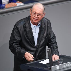 Robert farle.jpg